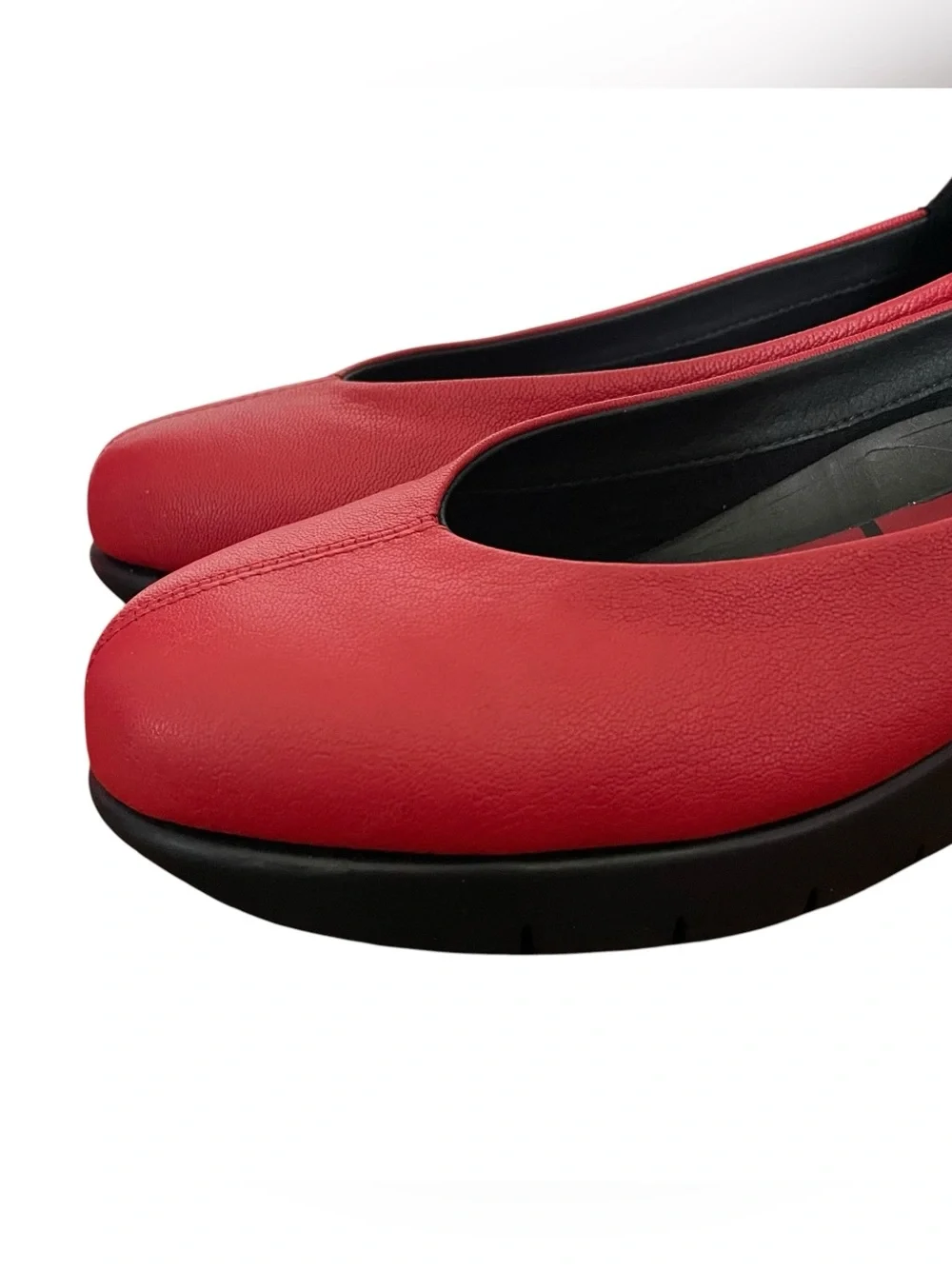 Saydo Sonia Low Wedge Shoes Red Leather Slip On Comfort Women’s Size 8 8.5